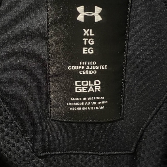 Under Armour Jacket - Picture 3 of 3